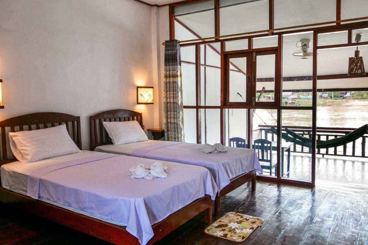 Dokchampa Guesthouse Ban Khon Exterior foto