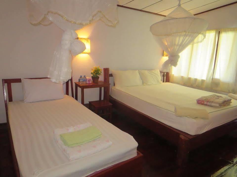 Dokchampa Guesthouse Ban Khon Exterior foto